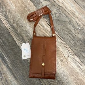 Time & Tru crossbody wallet